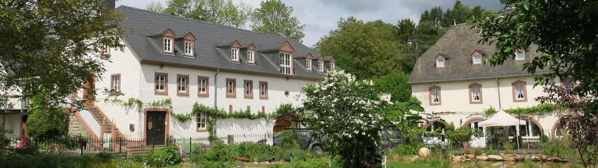 Hotel und Weingut Karlsmühle